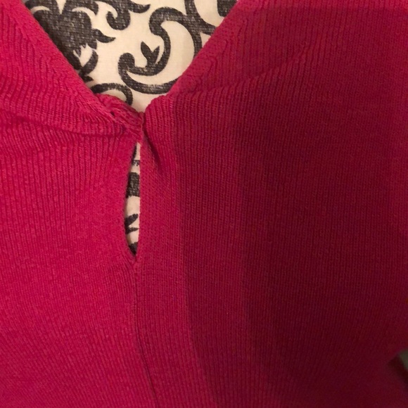 Gorgeous blouse - Picture 2 of 3